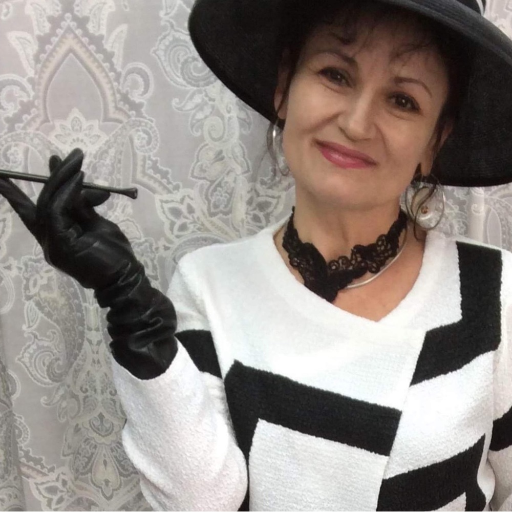 Meet your Posher, Mariana/ Cancer survivor?!